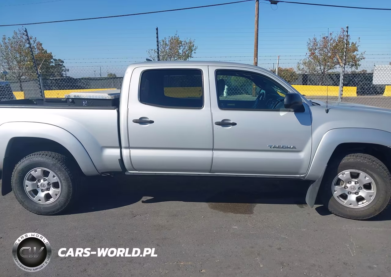 2013 Toyota Tacoma Prerunner V6 VIN:3TMKU4HNXDM035037 - 13