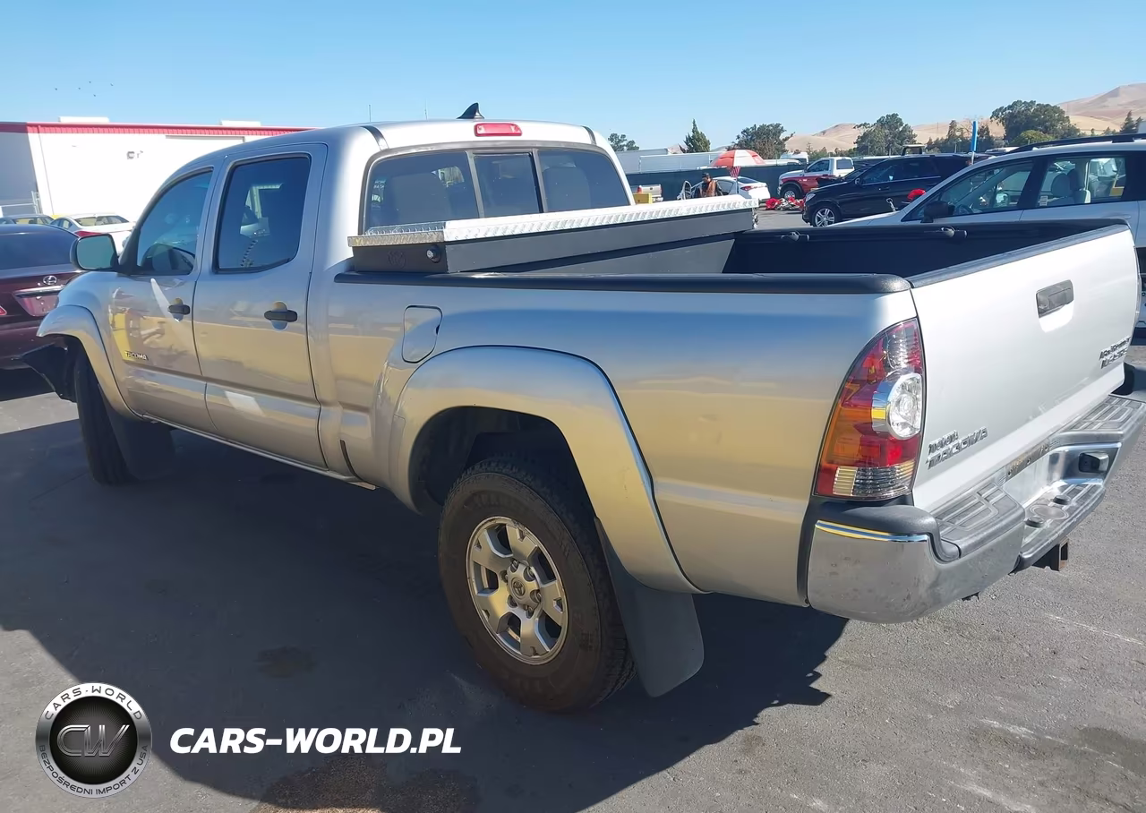2013 Toyota Tacoma Prerunner V6 VIN:3TMKU4HNXDM035037 - 3