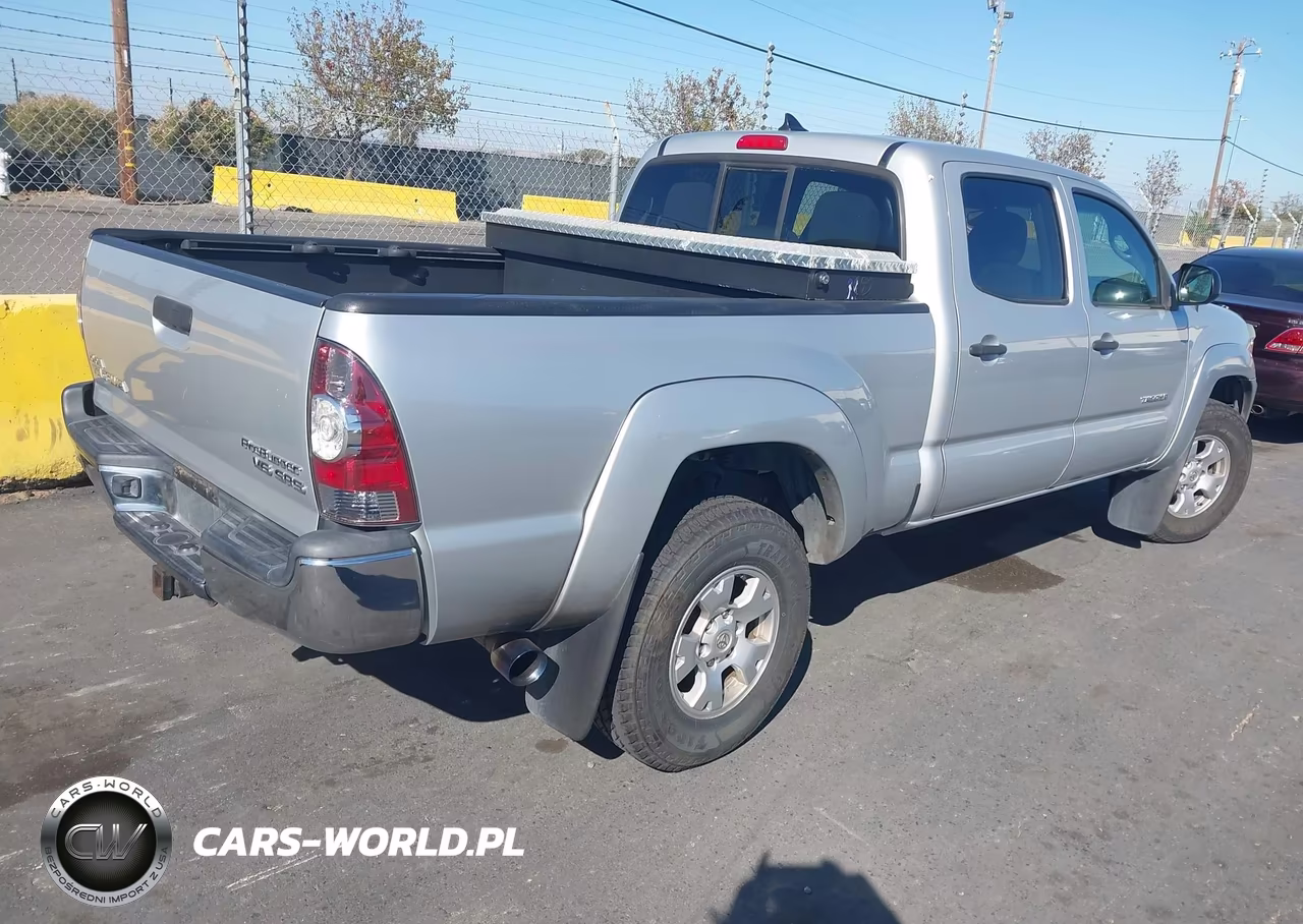 2013 Toyota Tacoma Prerunner V6 VIN:3TMKU4HNXDM035037 - 4