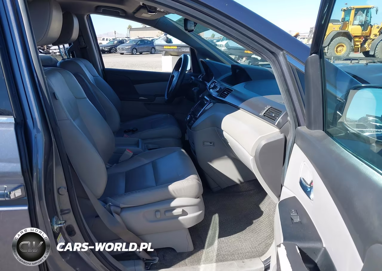 2014 Honda Odyssey Touring-Touring Elite VIN:5FNRL5H95EB053137 - 5