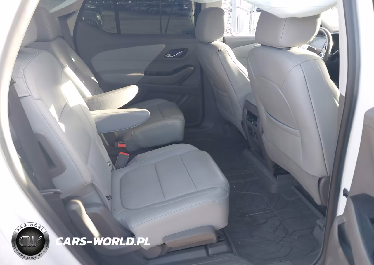 2019 Chevrolet Traverse Premier VIN:1GNEVKKW8KJ312799 - 8