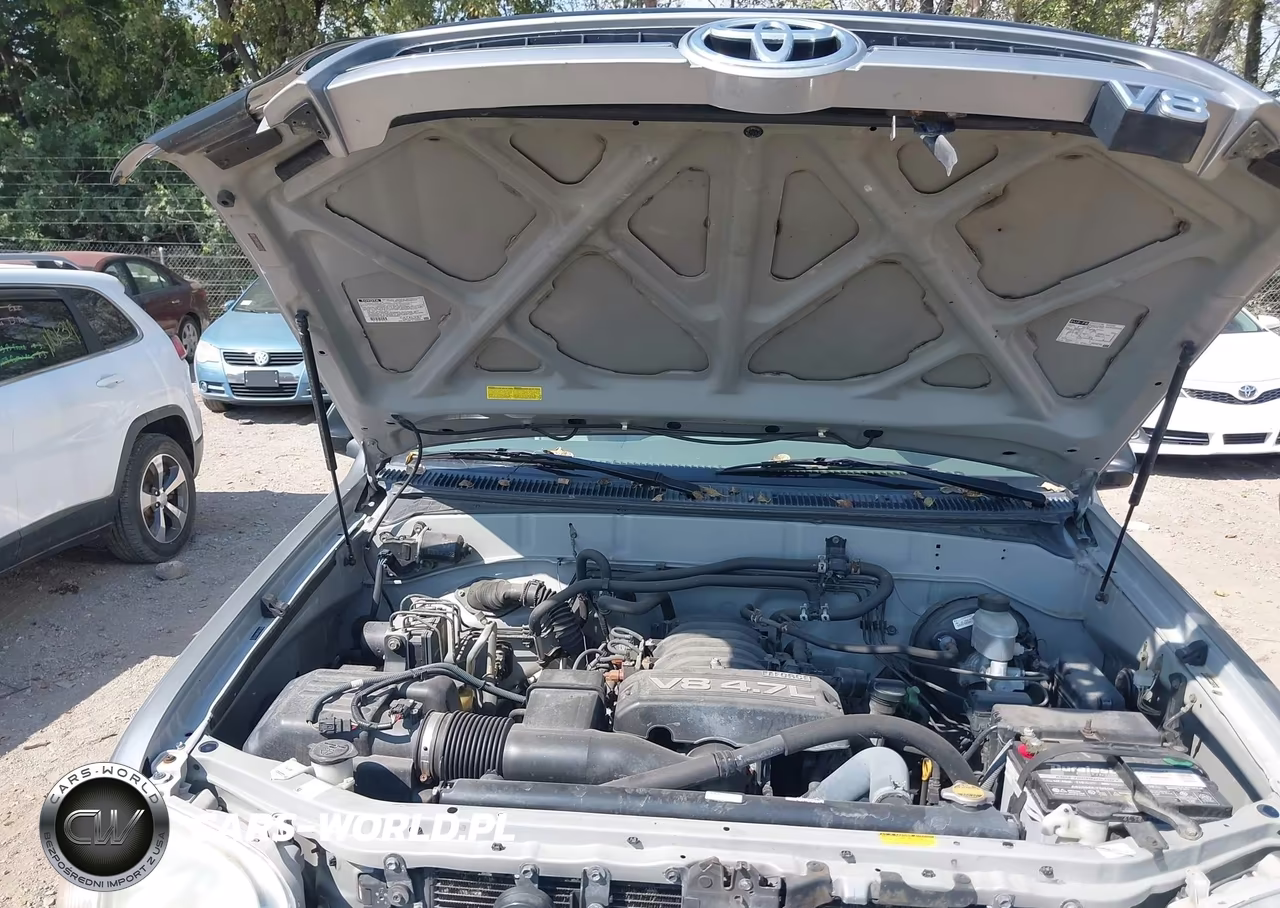 2005 Toyota Sequoia Limited V8 VIN:5TDBT48A95S251575 - 10