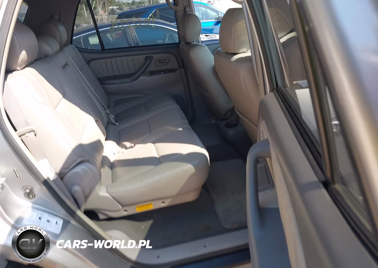 2005 Toyota Sequoia Limited V8 VIN:5TDBT48A95S251575 - 8