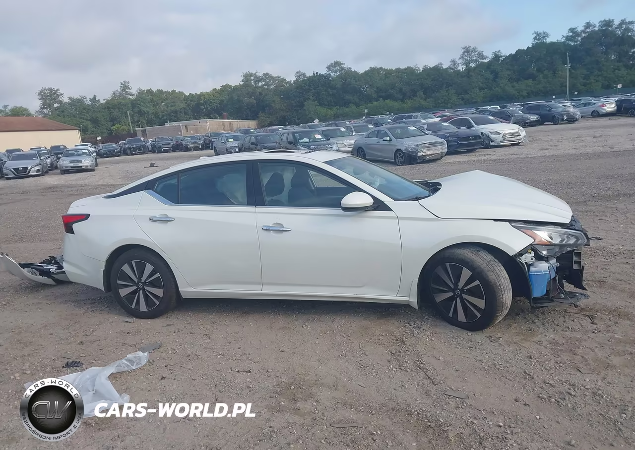 2020 Nissan Altima Sv VIN:1N4BL4DV9LC182593 - 13