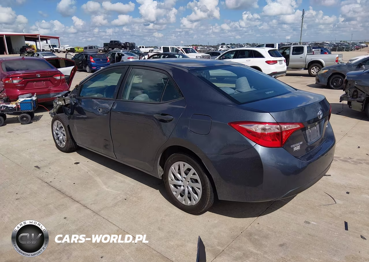 2019 Toyota Corolla Le VIN:5YFBURHE9KP865530 - 3