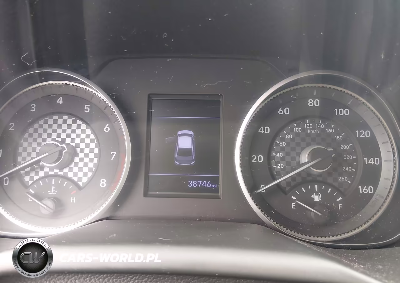 2020 Hyundai Elantra Limited VIN:5NPD84LF3LH597931 - 7