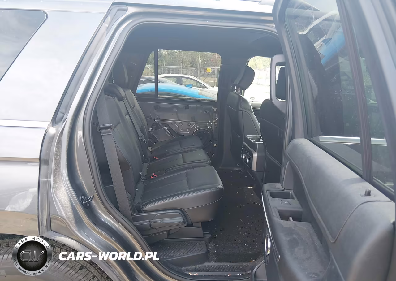 2018 Ford Expedition Xlt VIN:1FMJU1JT2JEA17292 - 8