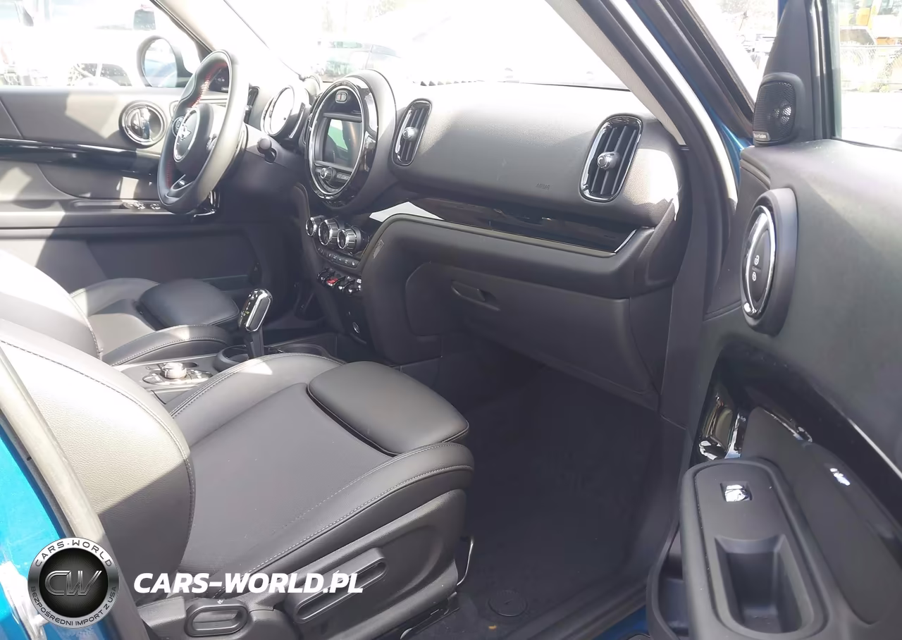2020 Mini Countryman Cooper S VIN:WMZYX1C06L3L57198 - 17