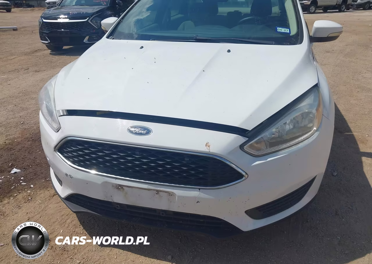 2016 Ford Focus Se VIN:1FADP3F25GL267432 - 6