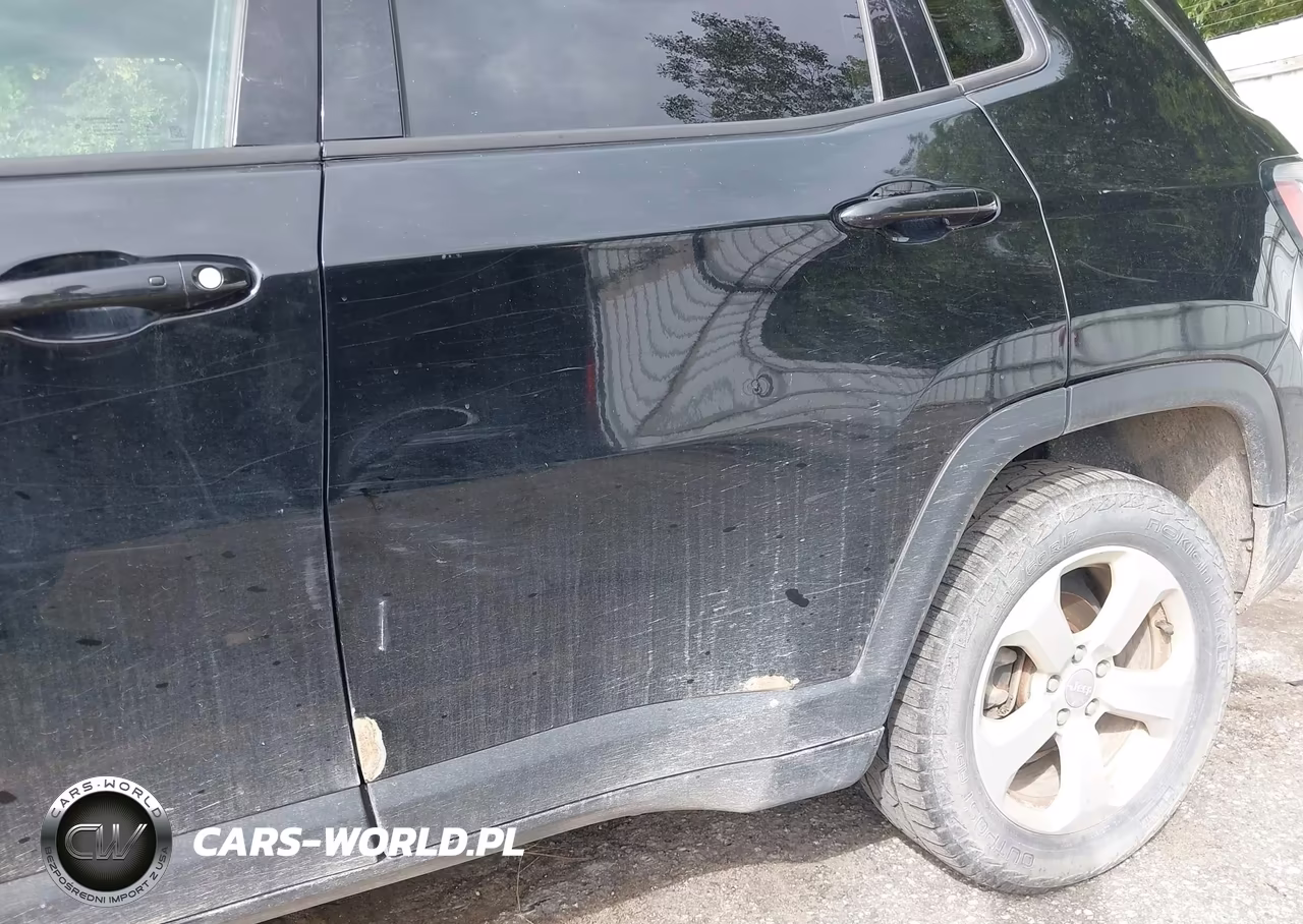 2018 Jeep Compass Latitude 4X4 VIN:3C4NJDBB7JT185533 - 19