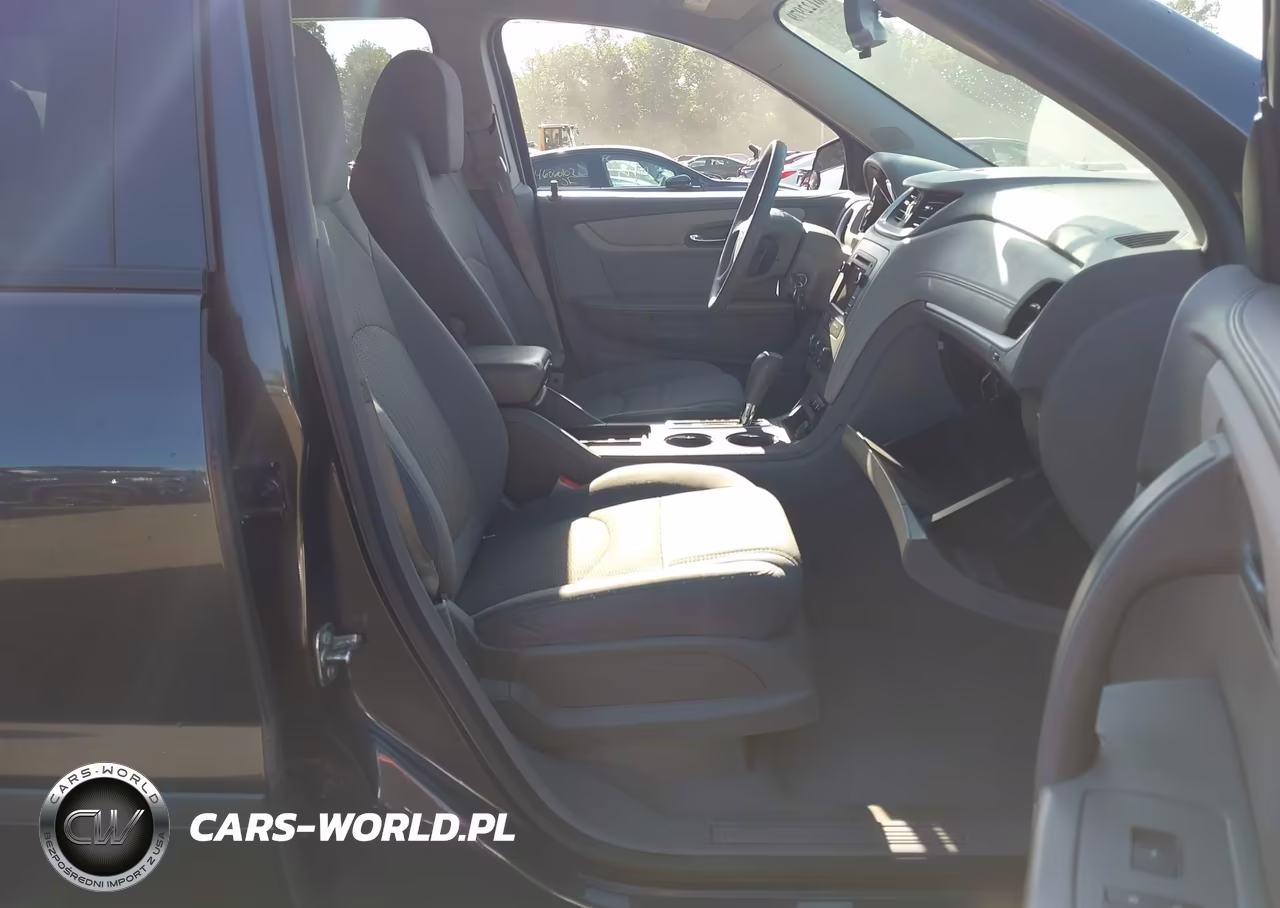 2016 Chevrolet Traverse Ls VIN:1GNKVFED2GJ105188 - 5