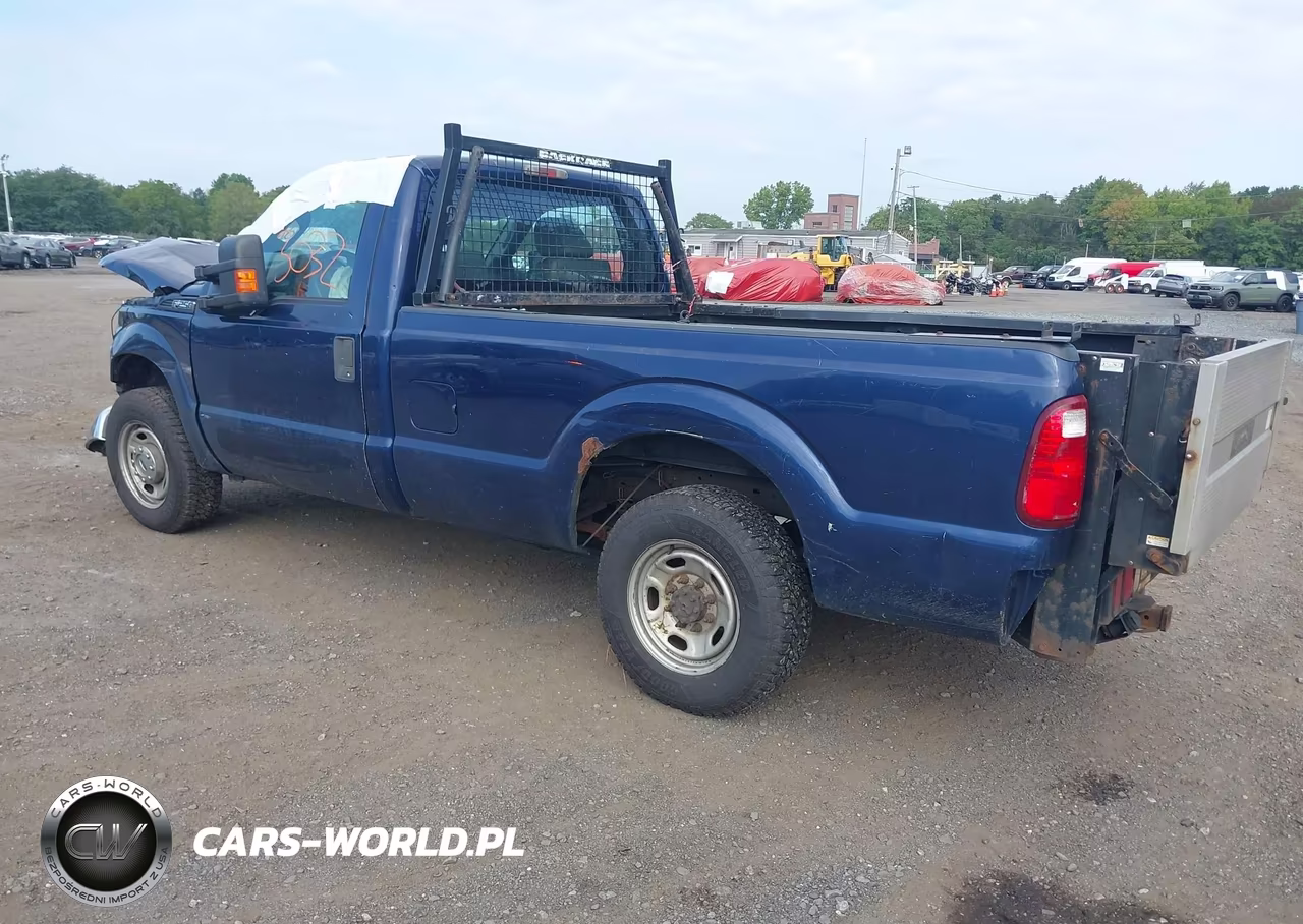 2011 Ford F-250 Xl VIN:1FTBF2A60BEB43008 - 3