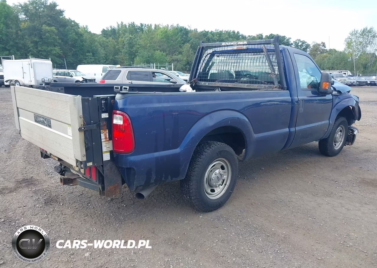 2011 Ford F-250 Xl VIN:1FTBF2A60BEB43008 - 4