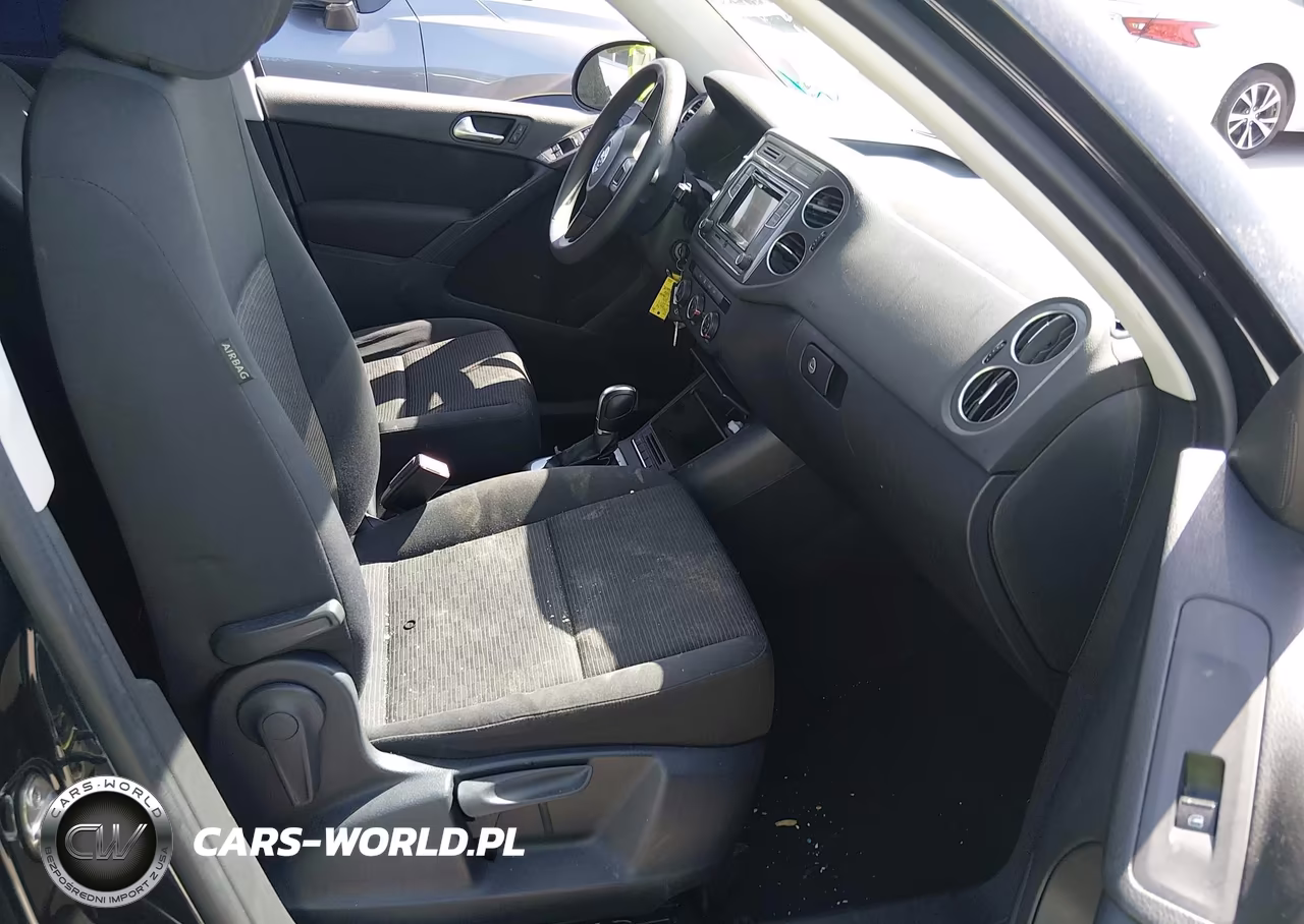 2017 Volkswagen Tiguan 2.0T-2.0T S VIN:WVGBV7AX2HK046651 - 5