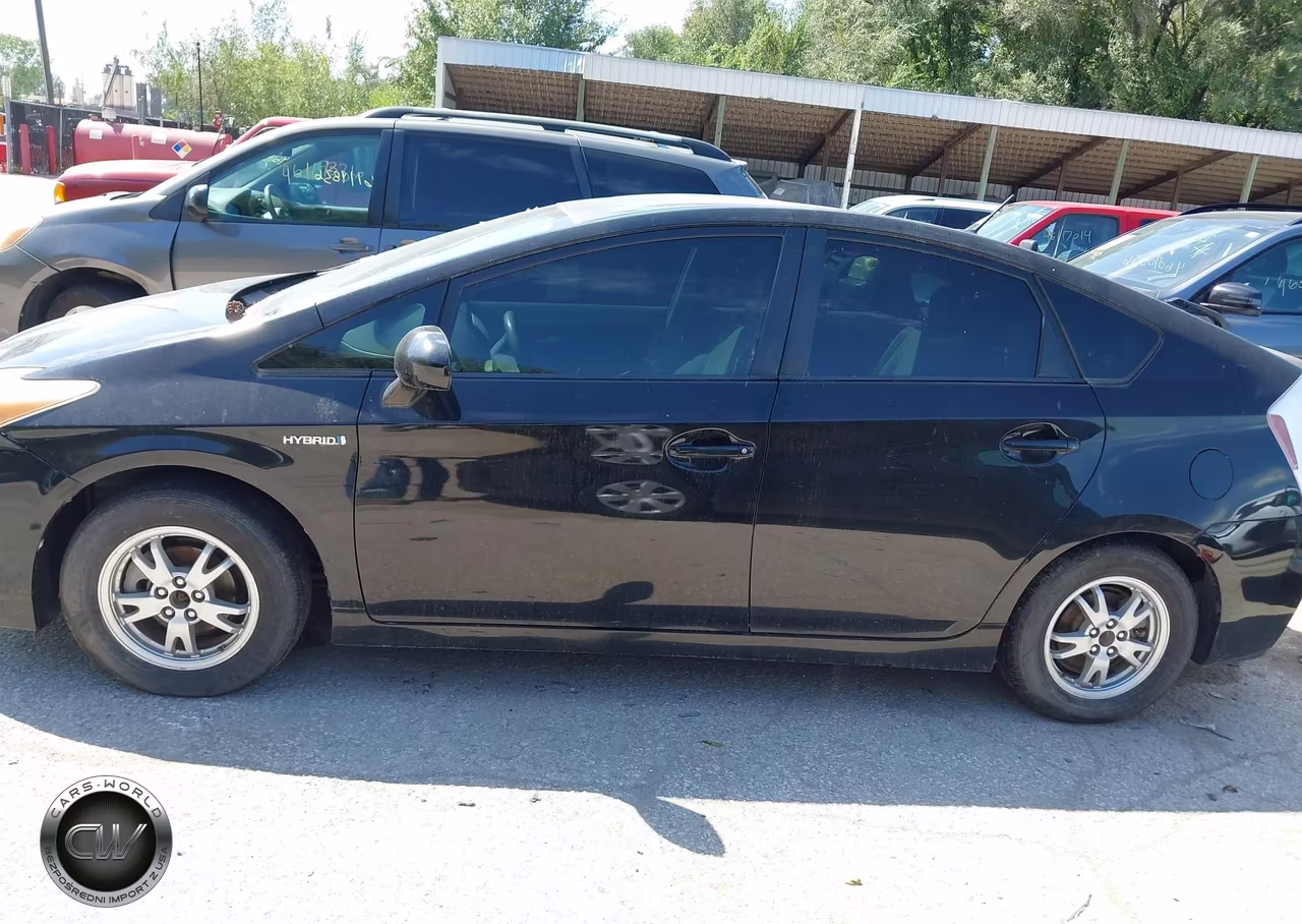 2011 Toyota Prius Two VIN:JTDKN3DU1B0273038 - 14