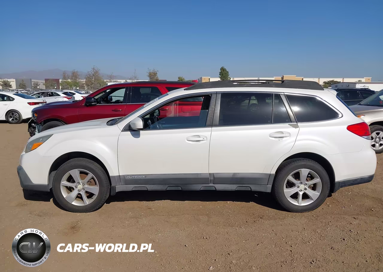 2014 Subaru Outback 2.5I Premium VIN:4S4BRBCCXE3245180 - 14
