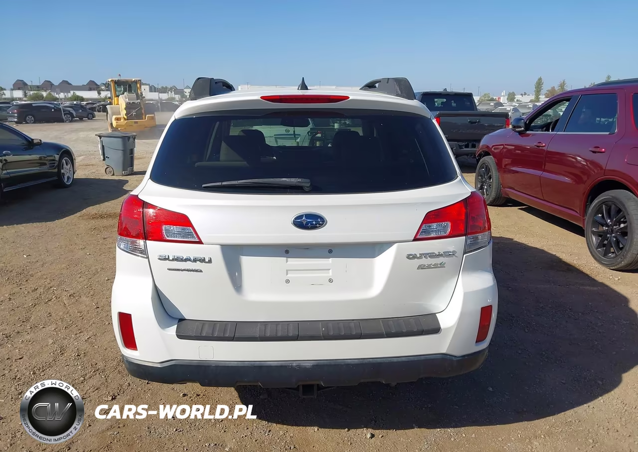 2014 Subaru Outback 2.5I Premium VIN:4S4BRBCCXE3245180 - 16