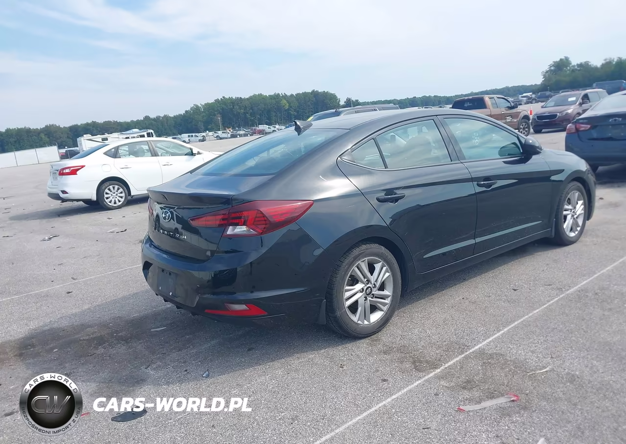 2020 Hyundai Elantra Value Edition VIN:5NPD84LFXLH549665 - 4