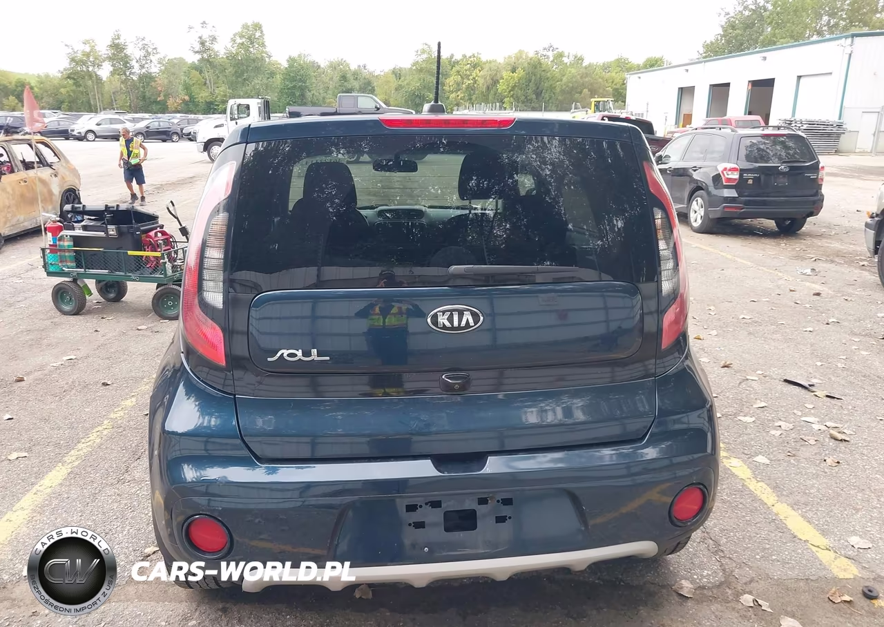 2019 Kia Soul + VIN:KNDJP3A51K7659078 - 16