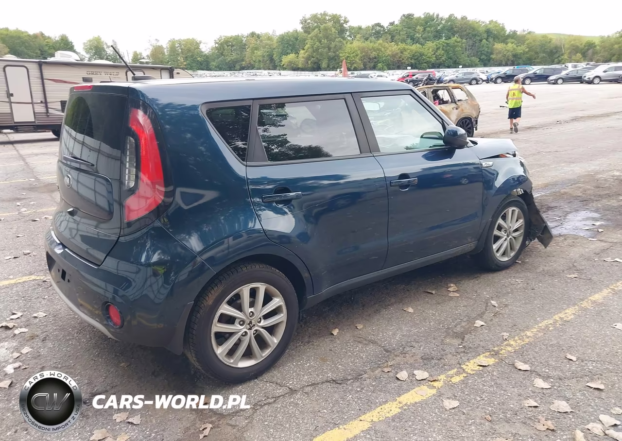 2019 Kia Soul + VIN:KNDJP3A51K7659078 - 4