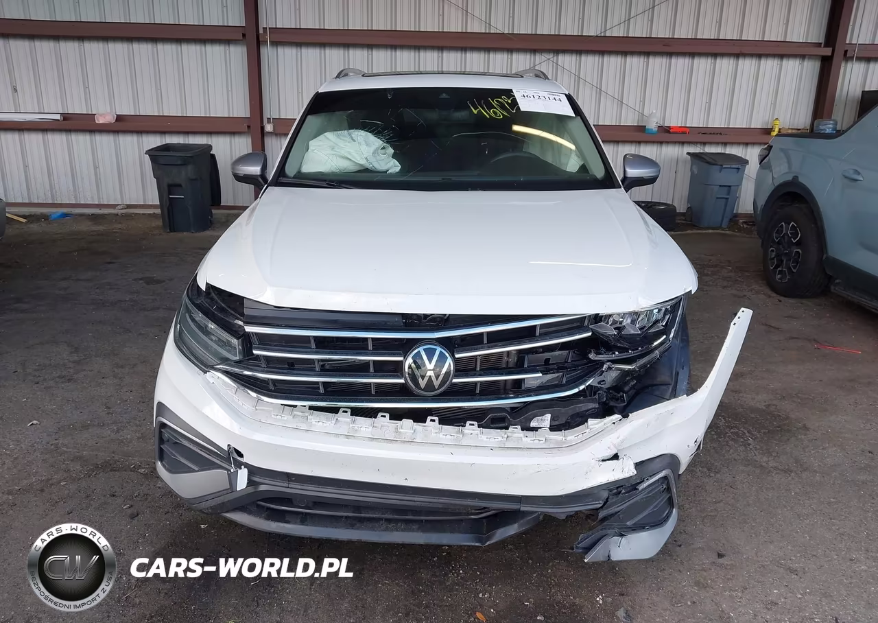 2024 Volkswagen Tiguan 2.0T Wolfsburg Edition VIN:3VVTB7AX8RM223054 - 12