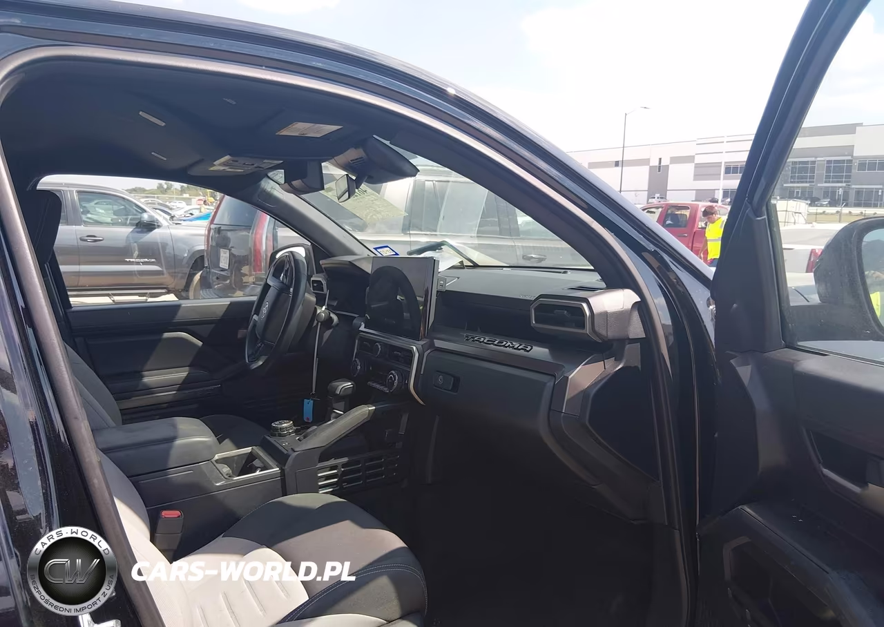 2025 Toyota Tacoma Trd Off Road VIN:3TYLB5JN5ST063243 - 5