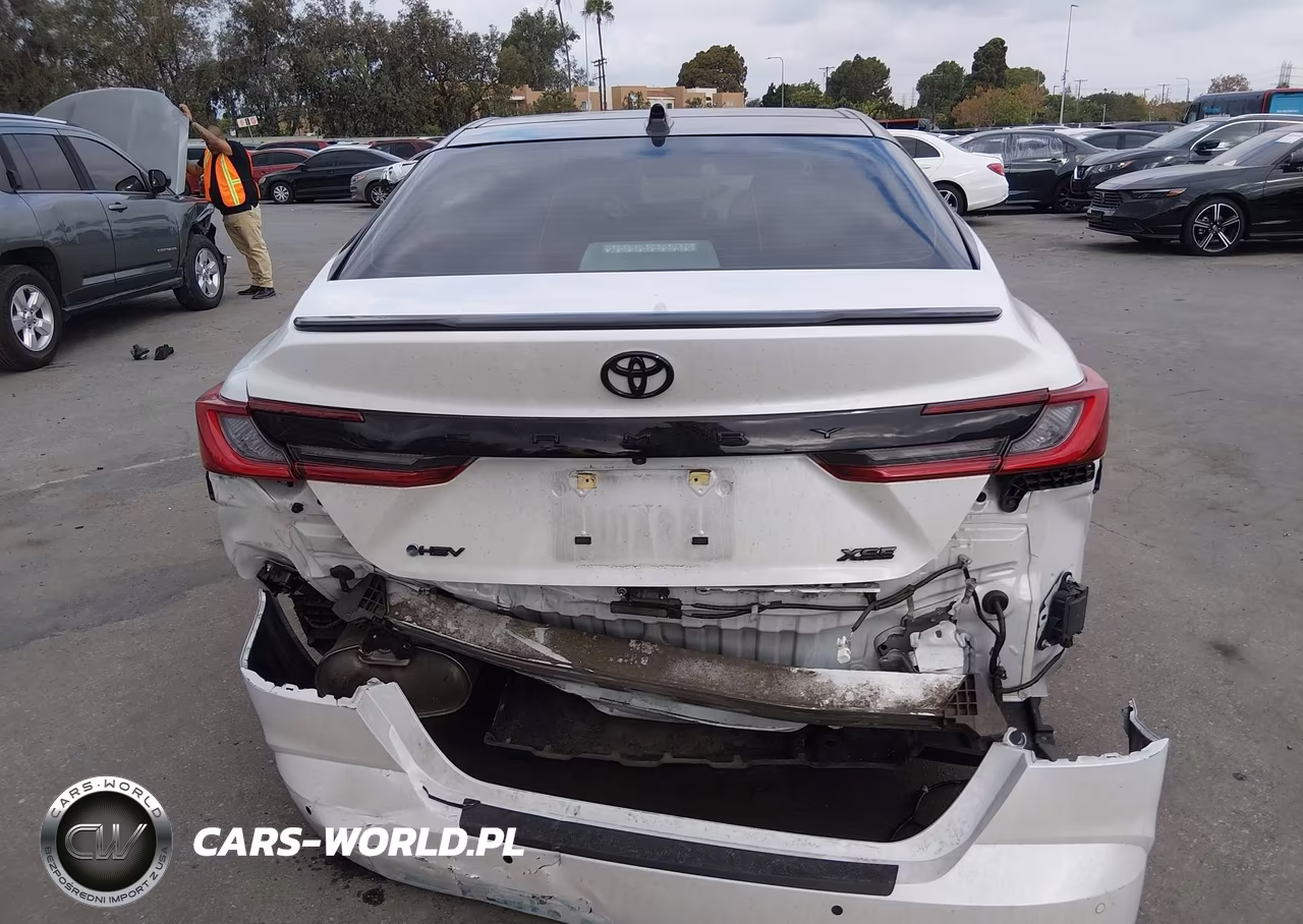2025 Toyota Camry Xse VIN:4T1DAACK3SU162102 - 16