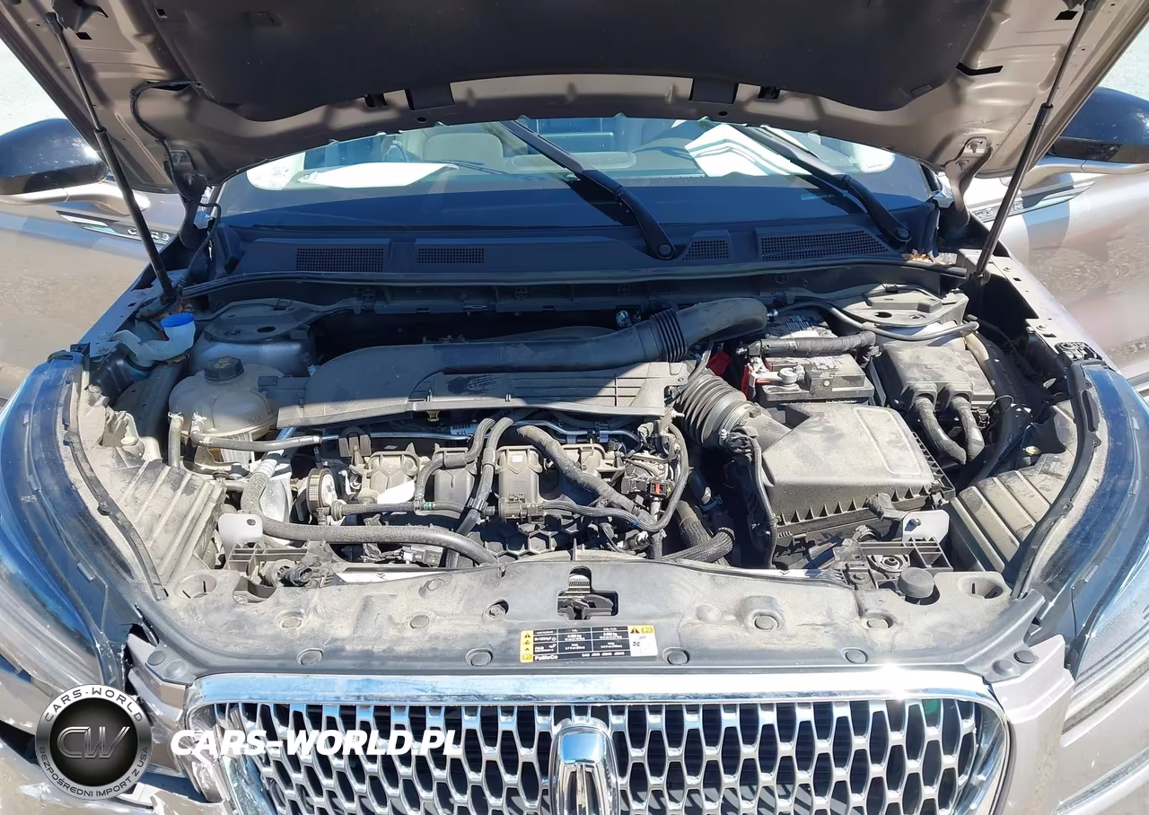 2021 Lincoln Corsair Standard VIN:5LMCJ1D92MUL08772 - 10