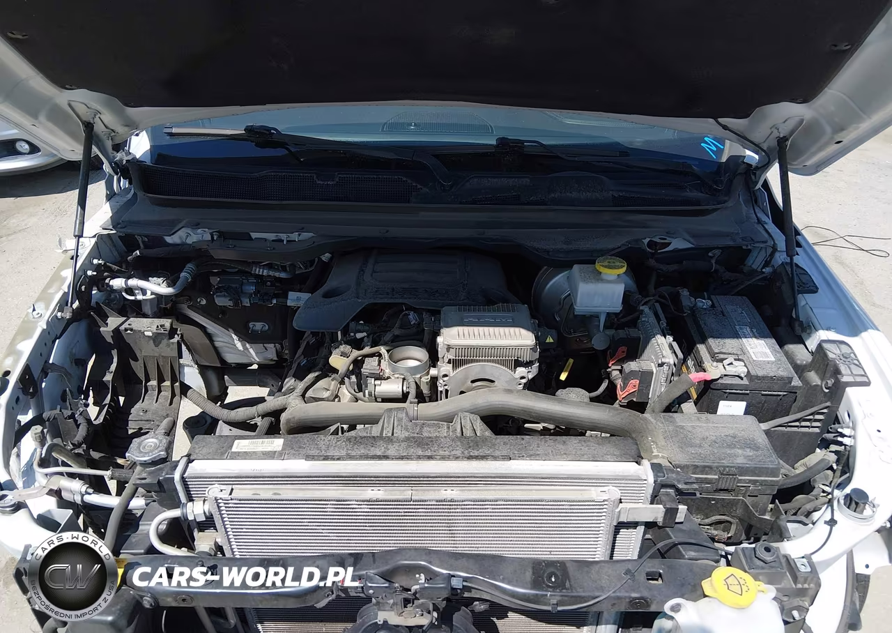2020 Ram 1500 Laramie 4X2 5'7 Box VIN:1C6RREJT3LN320835 - 10
