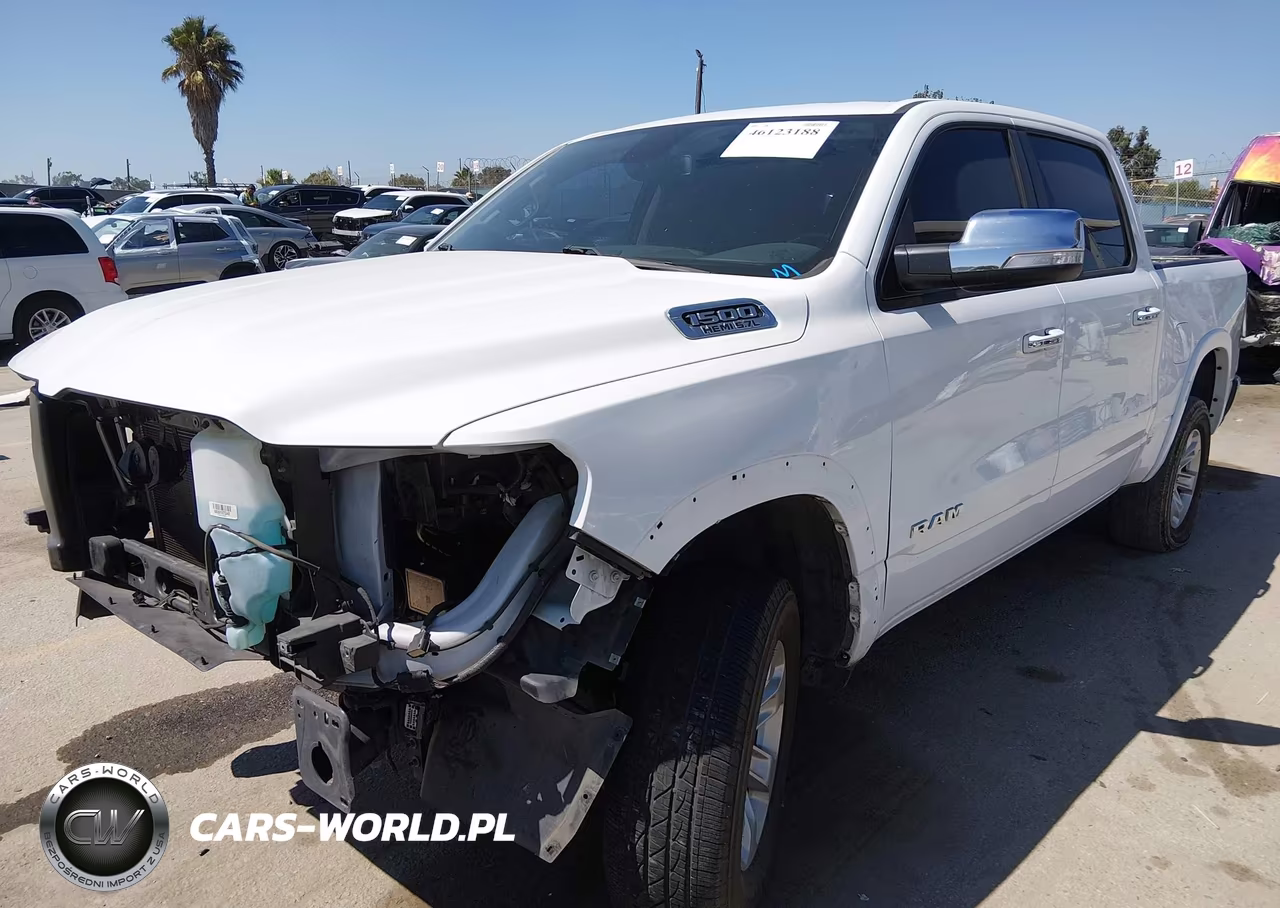 2020 Ram 1500 Laramie 4X2 5'7 Box VIN:1C6RREJT3LN320835 - 2