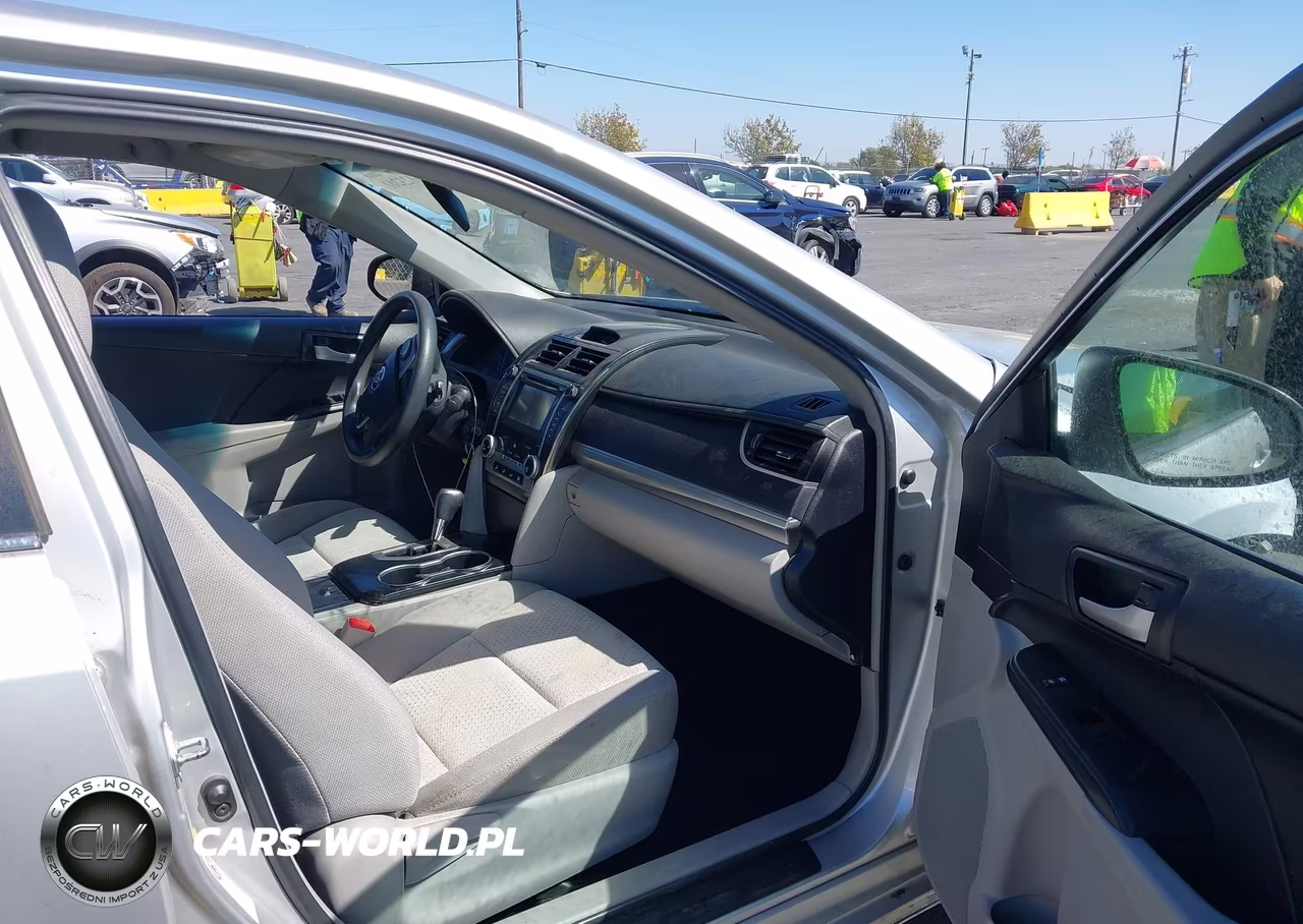 2014 Toyota Camry Le VIN:4T4BF1FK0ER372199 - 5