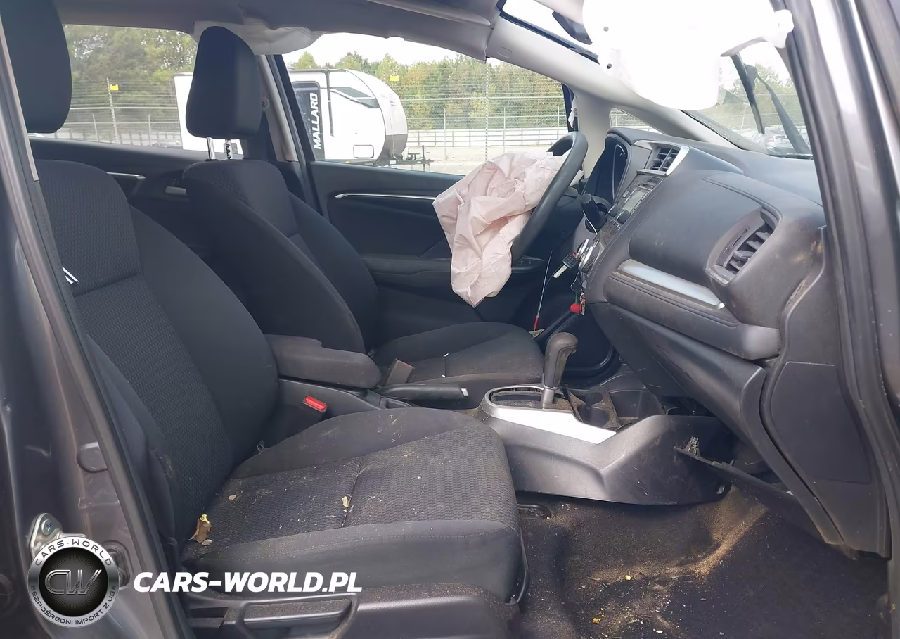 2019 Honda Fit Lx VIN:3HGGK5H43KM747199 - 5
