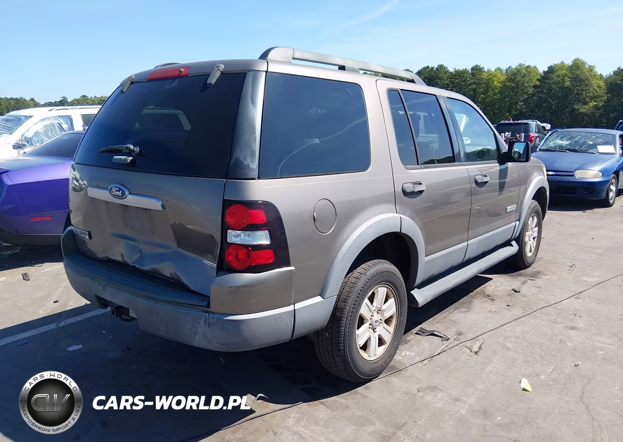 2006 Ford Explorer Xlt VIN:1FMEU63E56UA14915 - 4