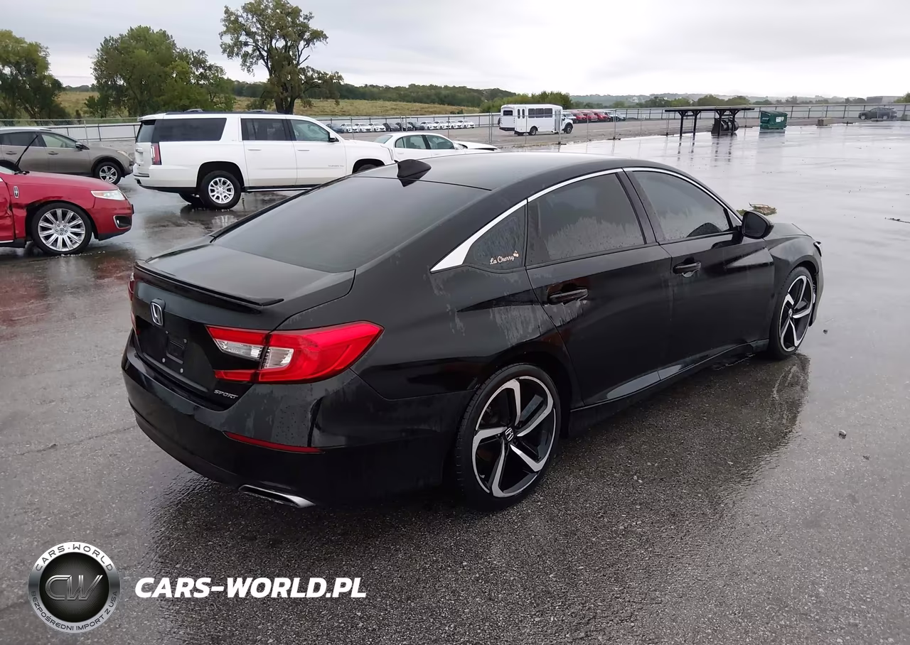 2018 Honda Accord Sport VIN:1HGCV1F33JA166564 - 4