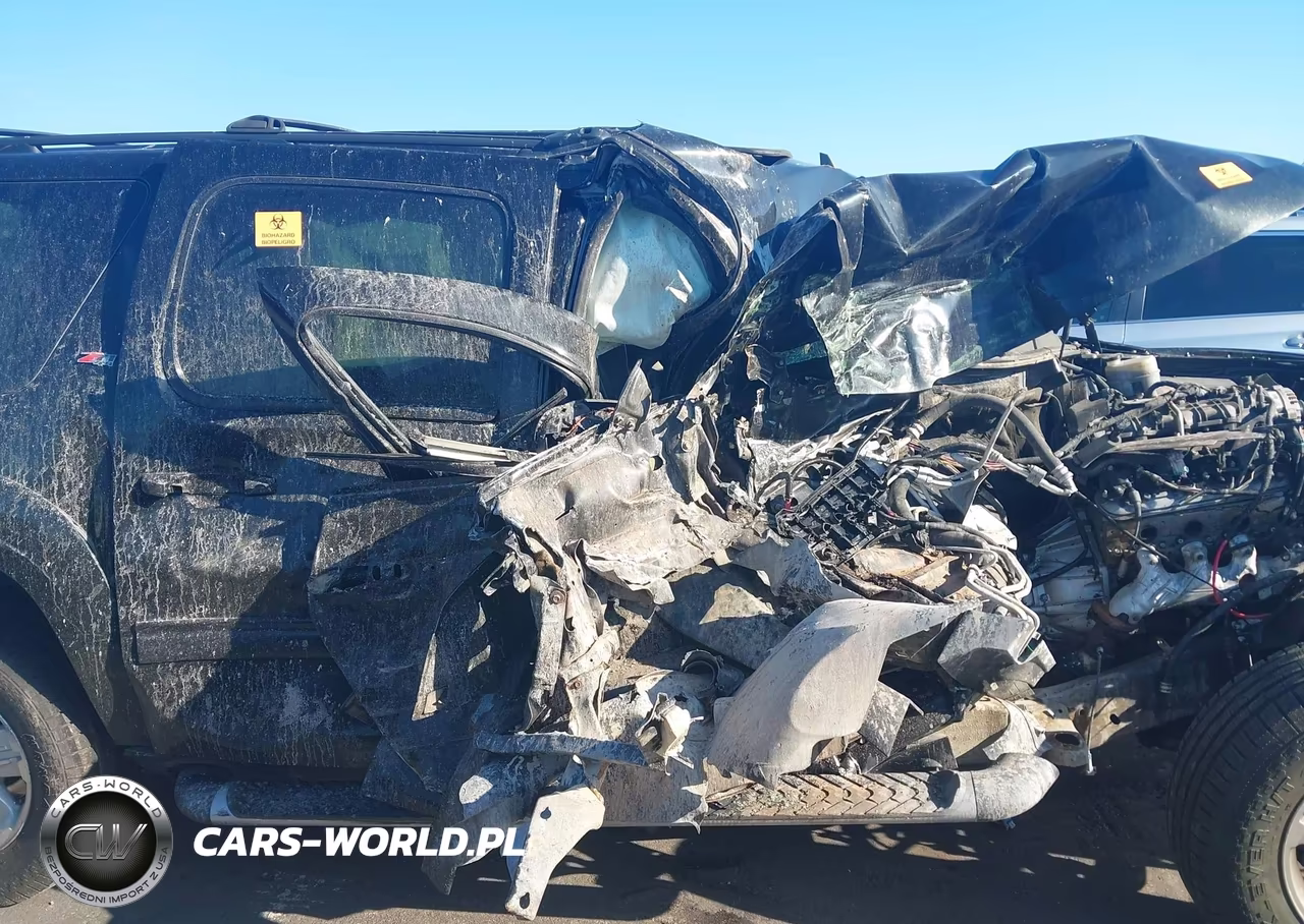 2012 Chevrolet Suburban 1500 Lt VIN:1GNSKJE73CR234977 - 14