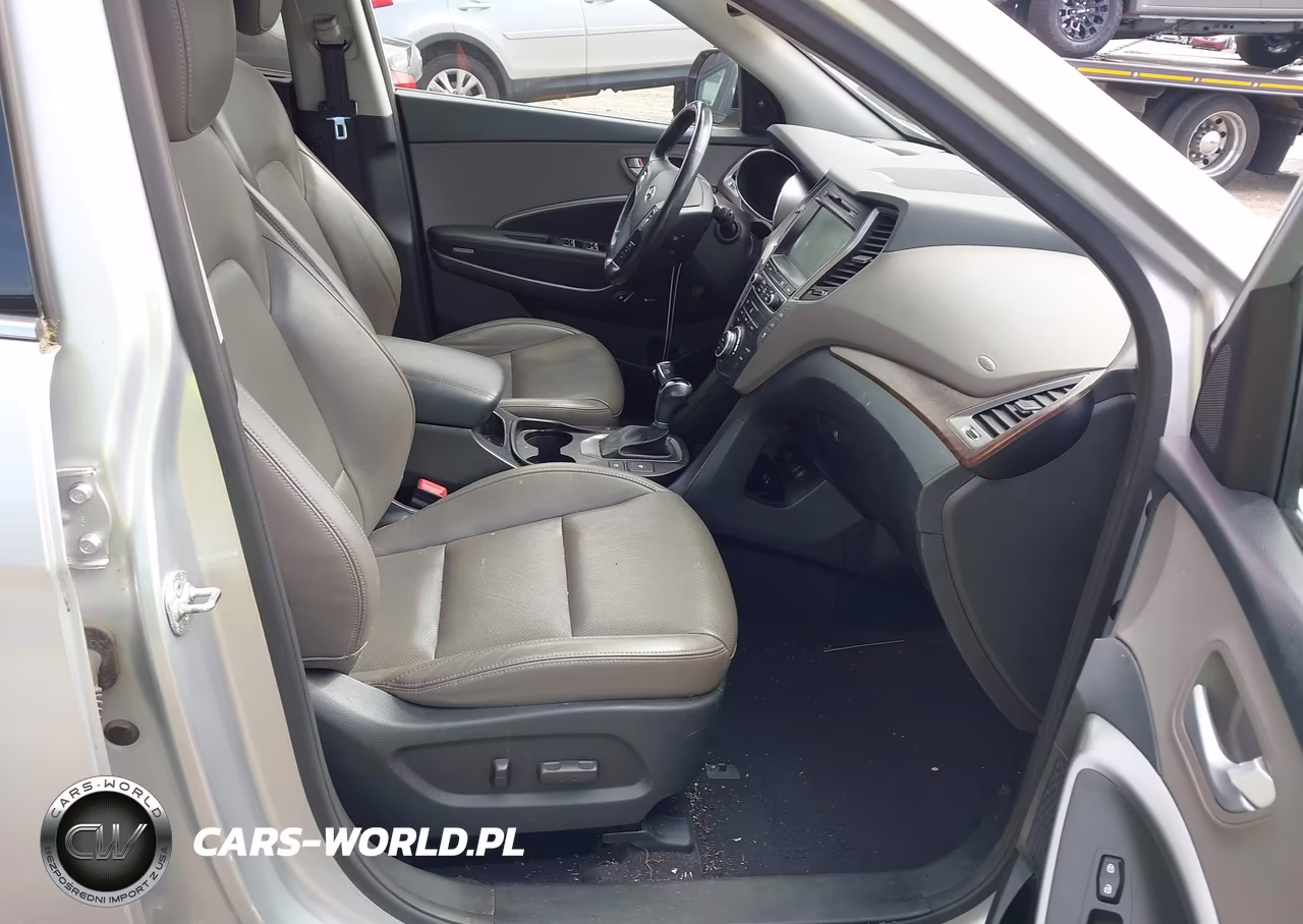 2017 Hyundai Santa Fe Limited Ultimate VIN:KM8SRDHF6HU220774 - 5