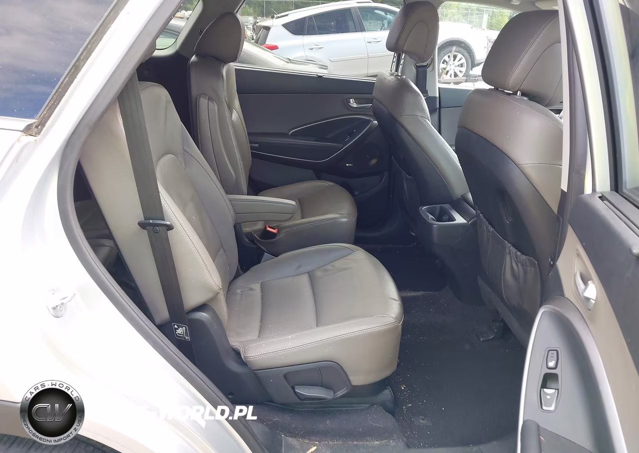 2017 Hyundai Santa Fe Limited Ultimate VIN:KM8SRDHF6HU220774 - 8