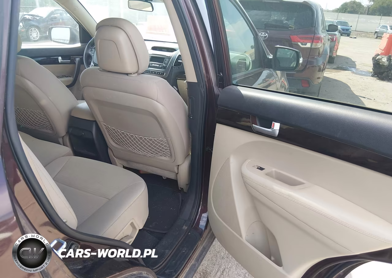 2015 Kia Sorento Lx V6 VIN:5XYKTDA72FG606485 - 8