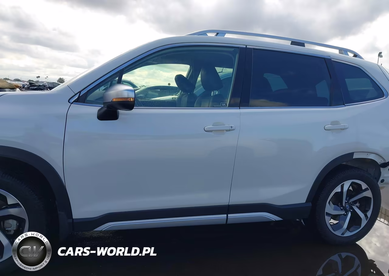2023 Subaru Forester Touring VIN:JF2SKARC7PH510543 - 15