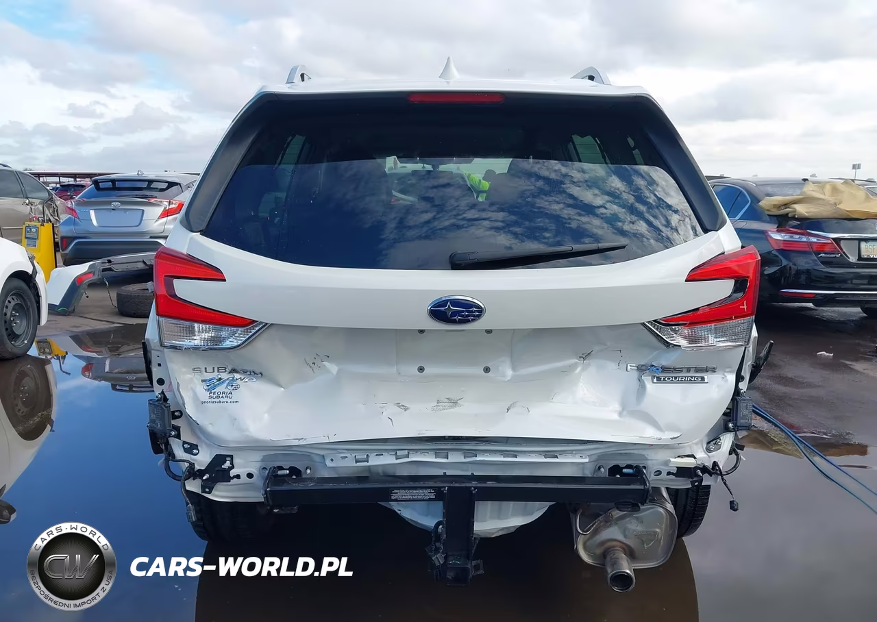 2023 Subaru Forester Touring VIN:JF2SKARC7PH510543 - 17