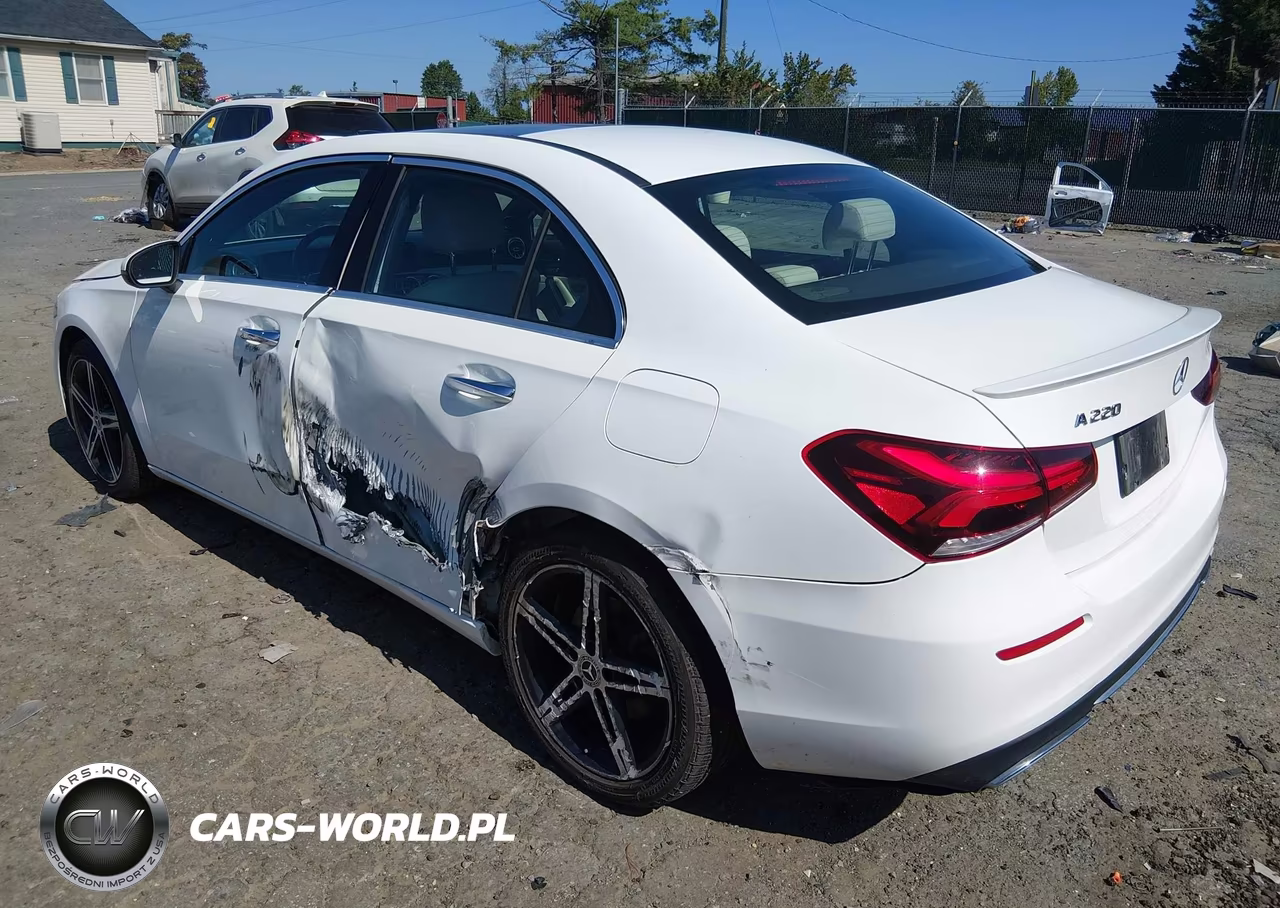 2019 Mercedes-Benz A 220 VIN:WDD3G4EB1KW012450 - 3