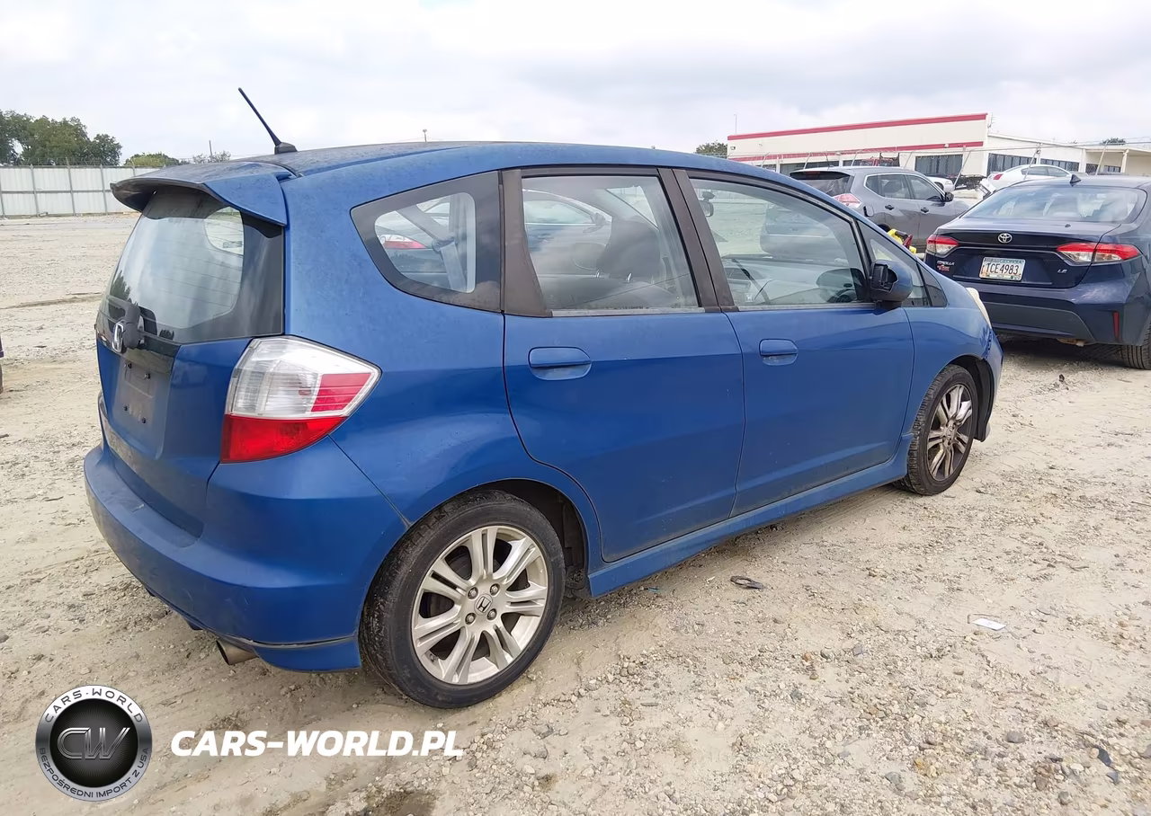 2009 Honda Fit Sport VIN:JHMGE88439S005120 - 4