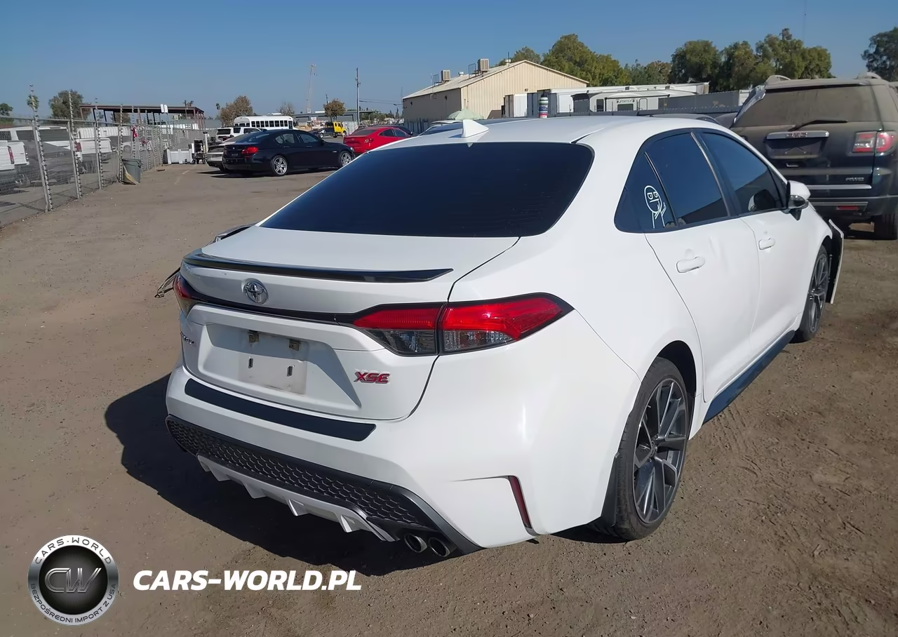 2020 Toyota Corolla Xse VIN:JTDT4RCE4LJ037046 - 4