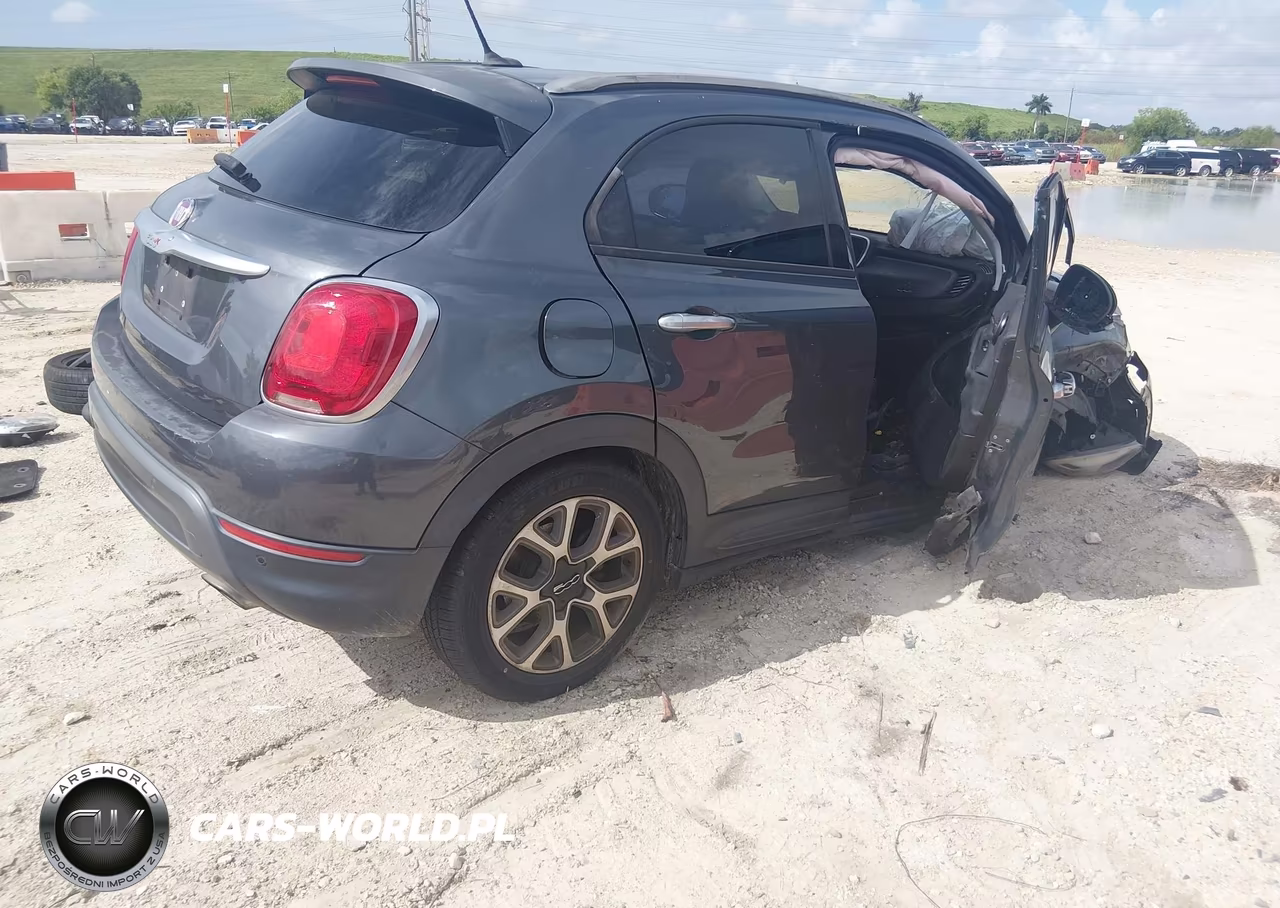 2017 Fiat 500X Trekking Fwd VIN:ZFBCFXCB2HP580178 - 4