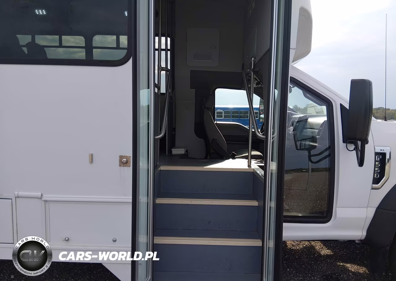 2017 Ford F-550 Chassis Xl VIN:1FDAF5GT0HED60900 - 5