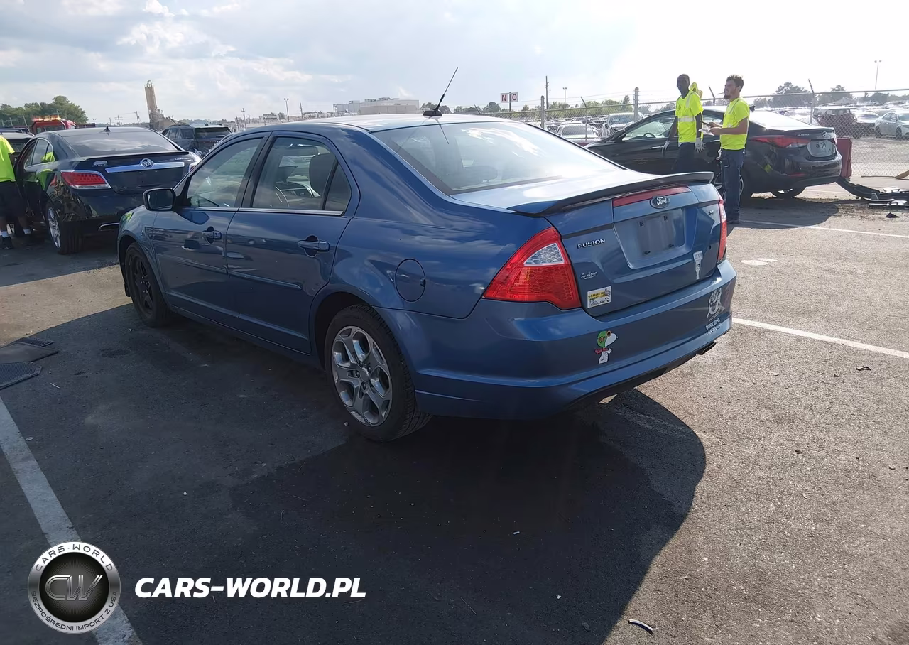 2010 Ford Fusion Se VIN:3FAHP0HA4AR336155 - 3