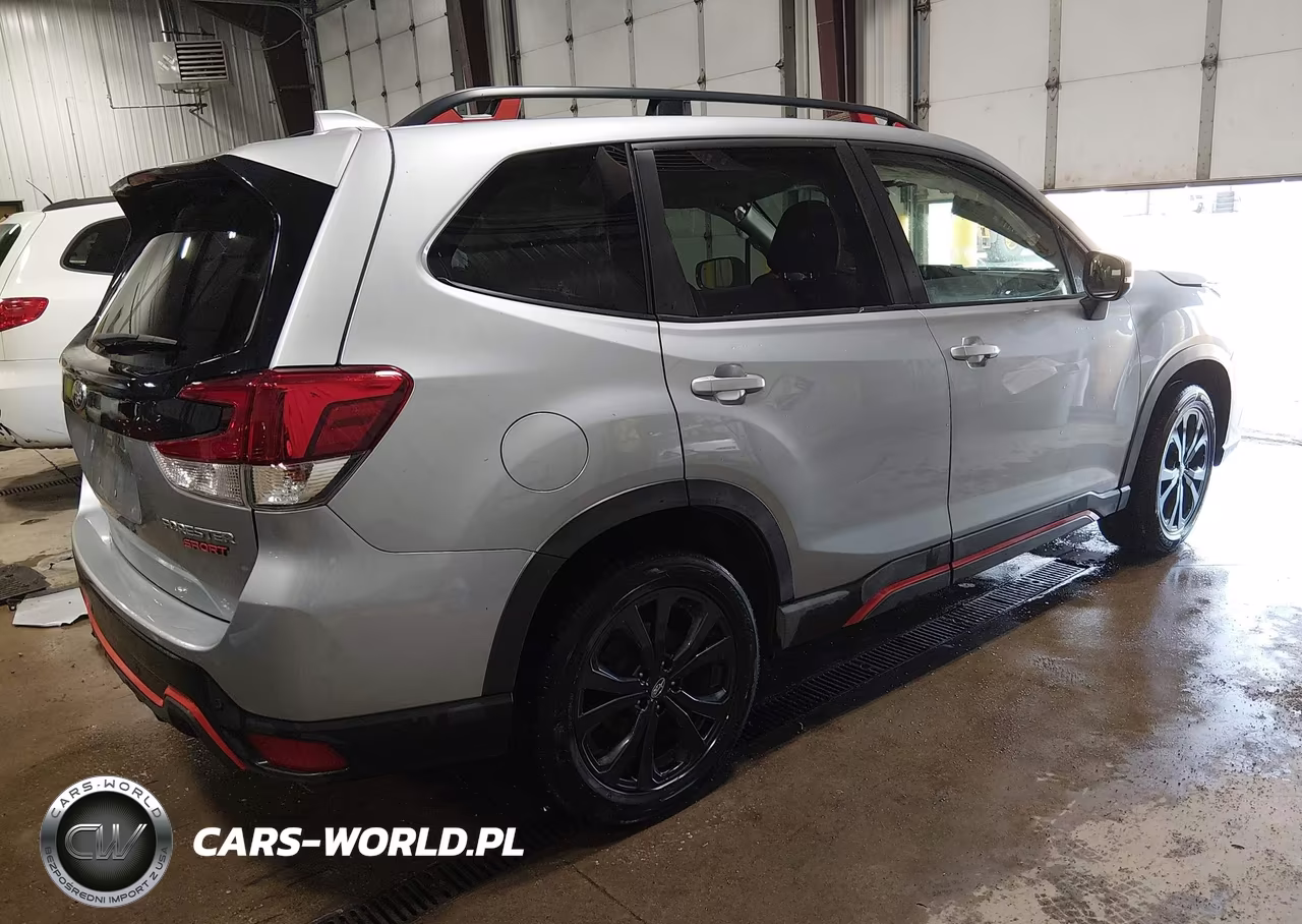 2022 Subaru Forester Sport VIN:JF2SKAJC9NH415944 - 4