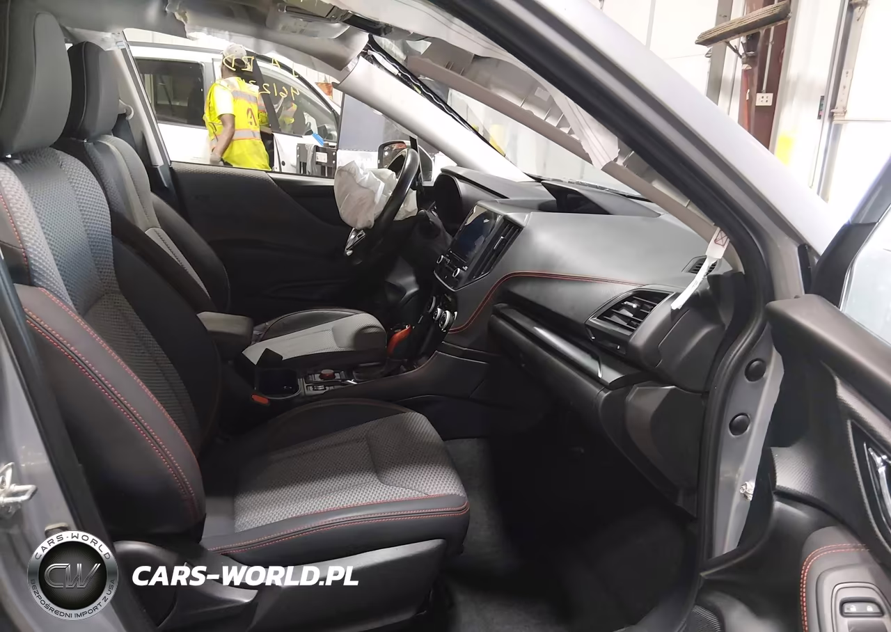 2022 Subaru Forester Sport VIN:JF2SKAJC9NH415944 - 5
