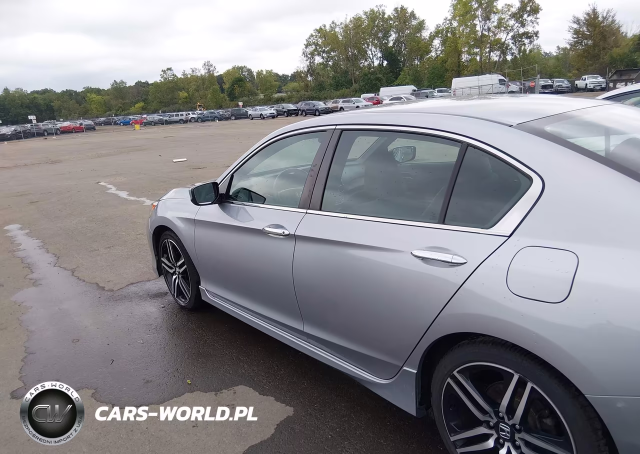 2016 Honda Accord Sport VIN:1HGCR2F53GA108572 - 14