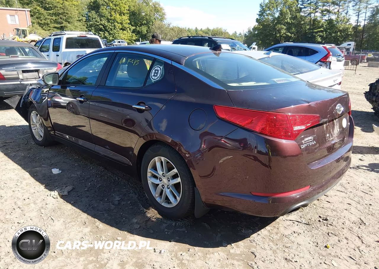 2012 Kia Optima Lx VIN:5XXGM4A72CG058359 - 3